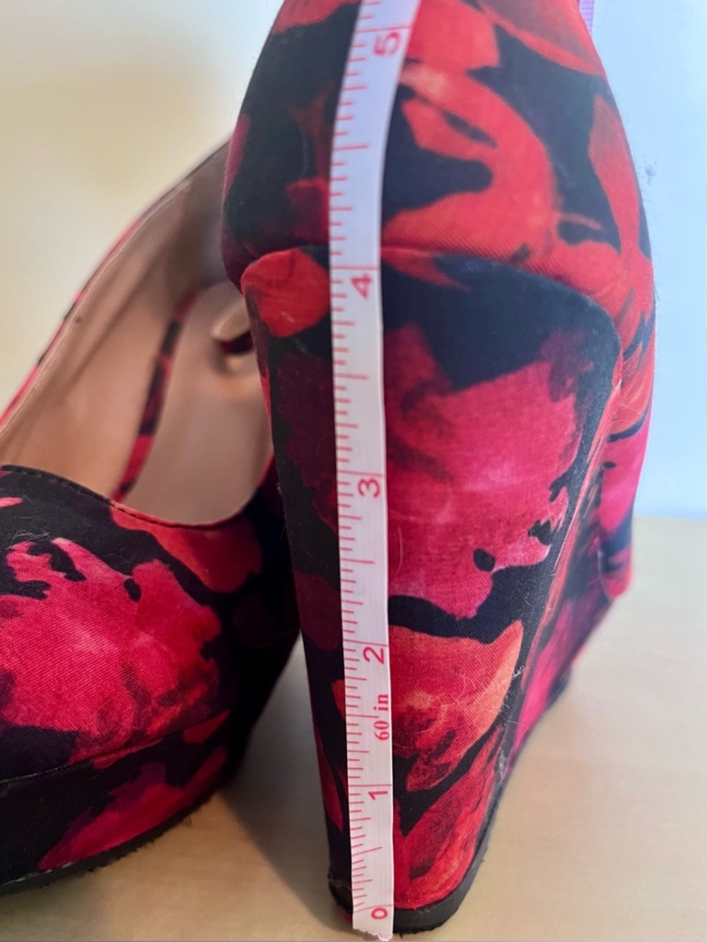 Floral Wedges w Ankle Strap - Red and Black - by Dollhouse - Sz 8.5 - Picture 7 of 7